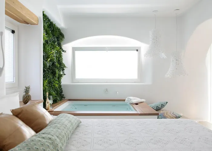 Euphoria Downtown Apartment